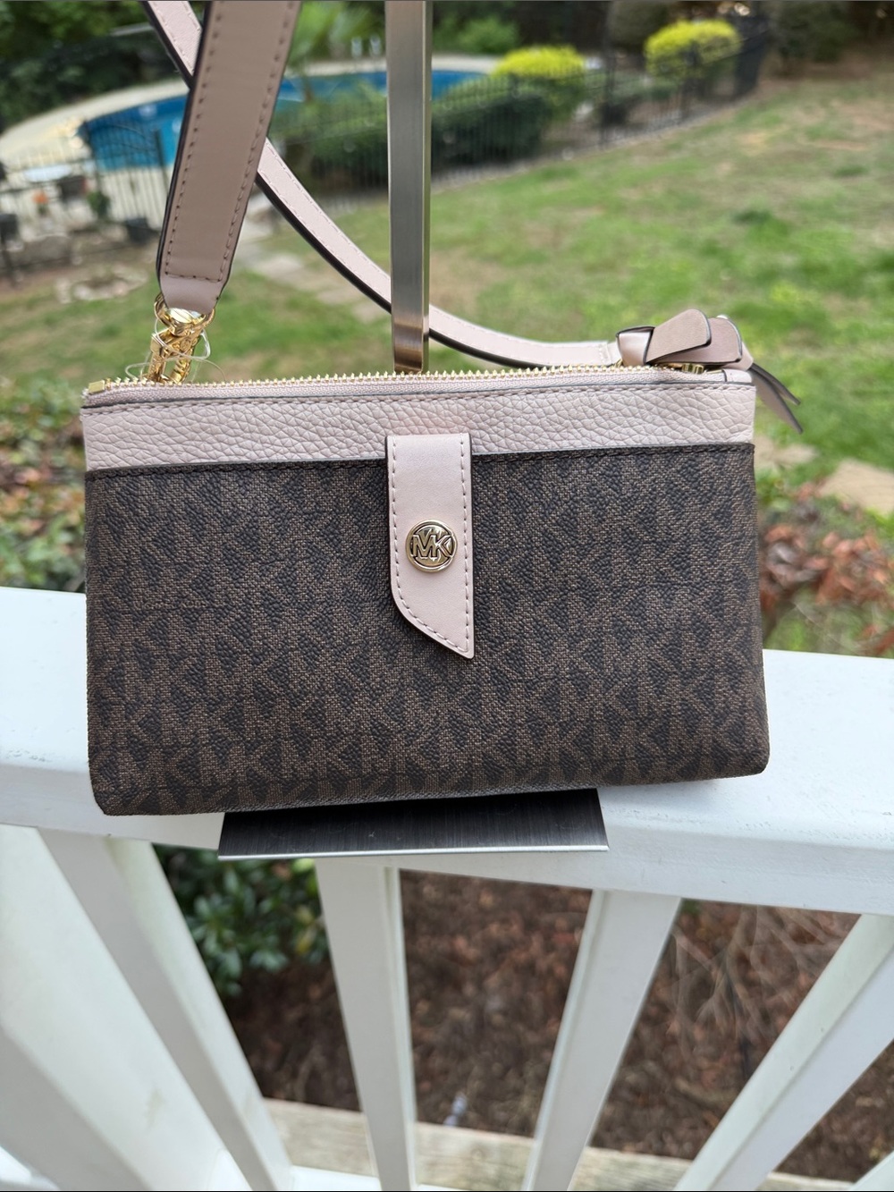 Michael Kors Brown Logo Crossbody with Light Taupe Strap NWT - Picture 3 of 17